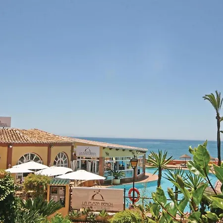 Cozy Apartment In Calahonda With Swimming Pool Apartment